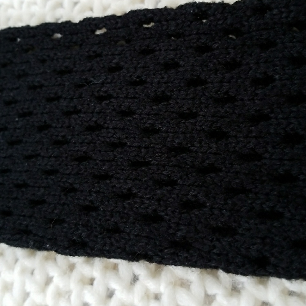 Sweater - Picture 2 of 4